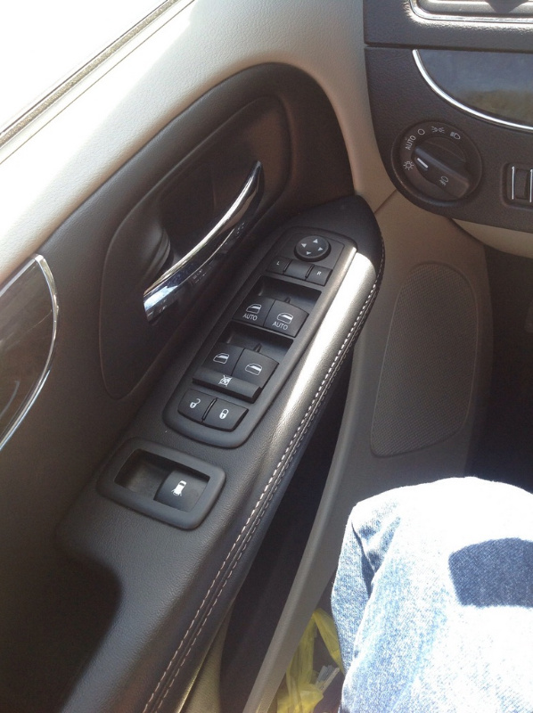 2011 Chrysler Town & Country