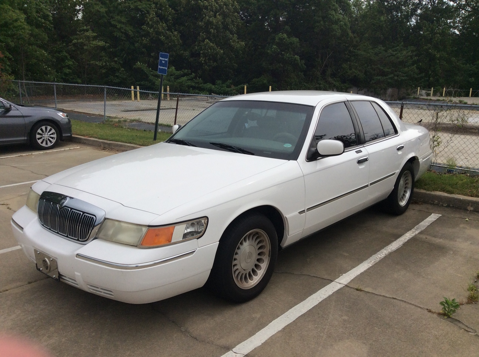 2000 Mercury Grand Marquis Pictures CarGurus