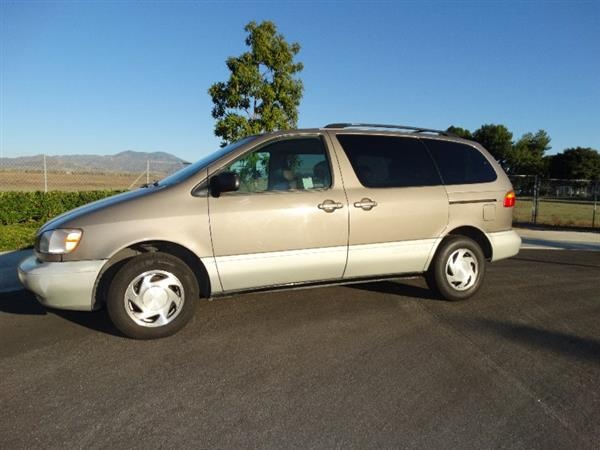 1998 Toyota Sienna