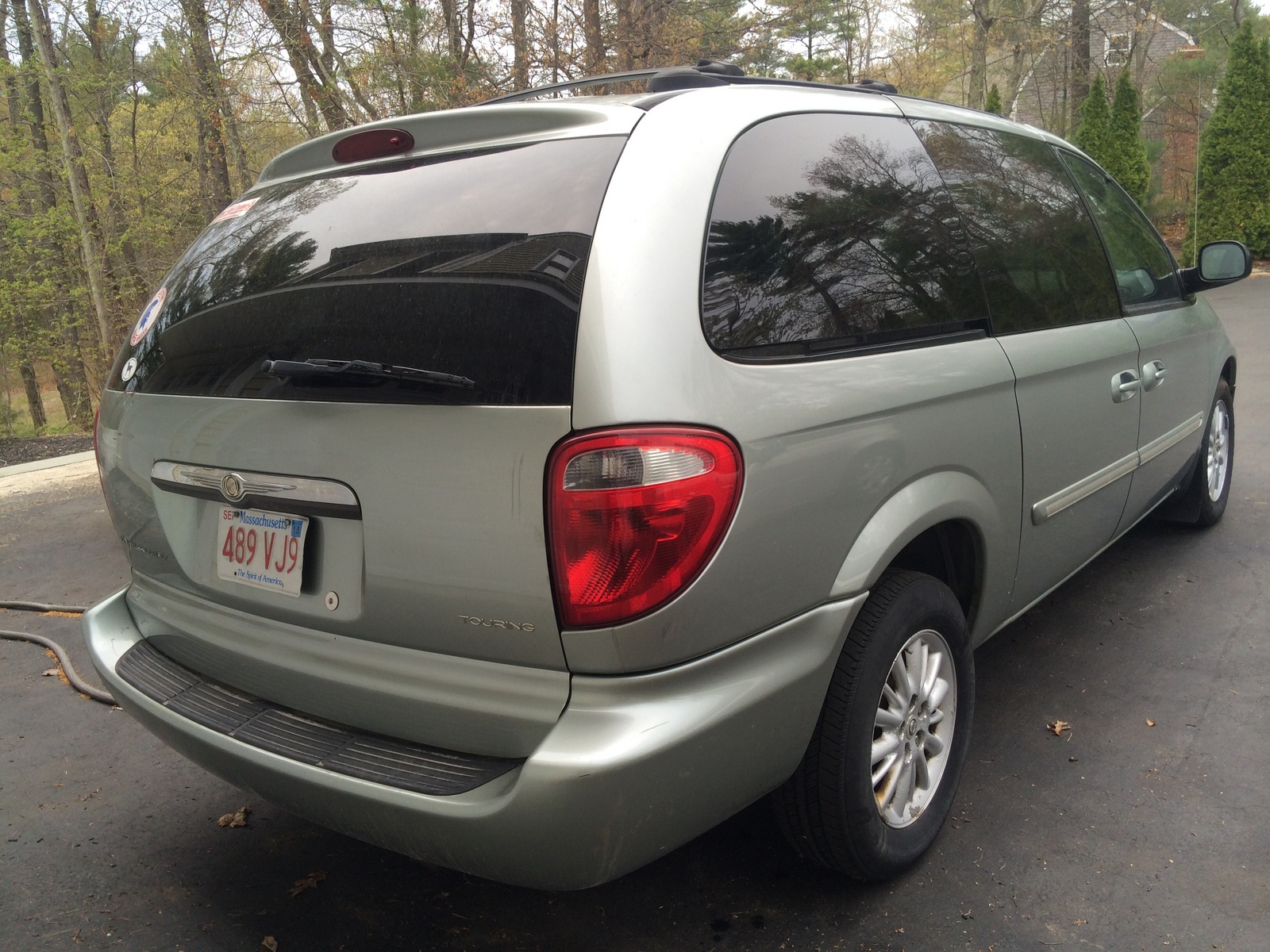 2004 Chrysler Town U0026 Country - Overview