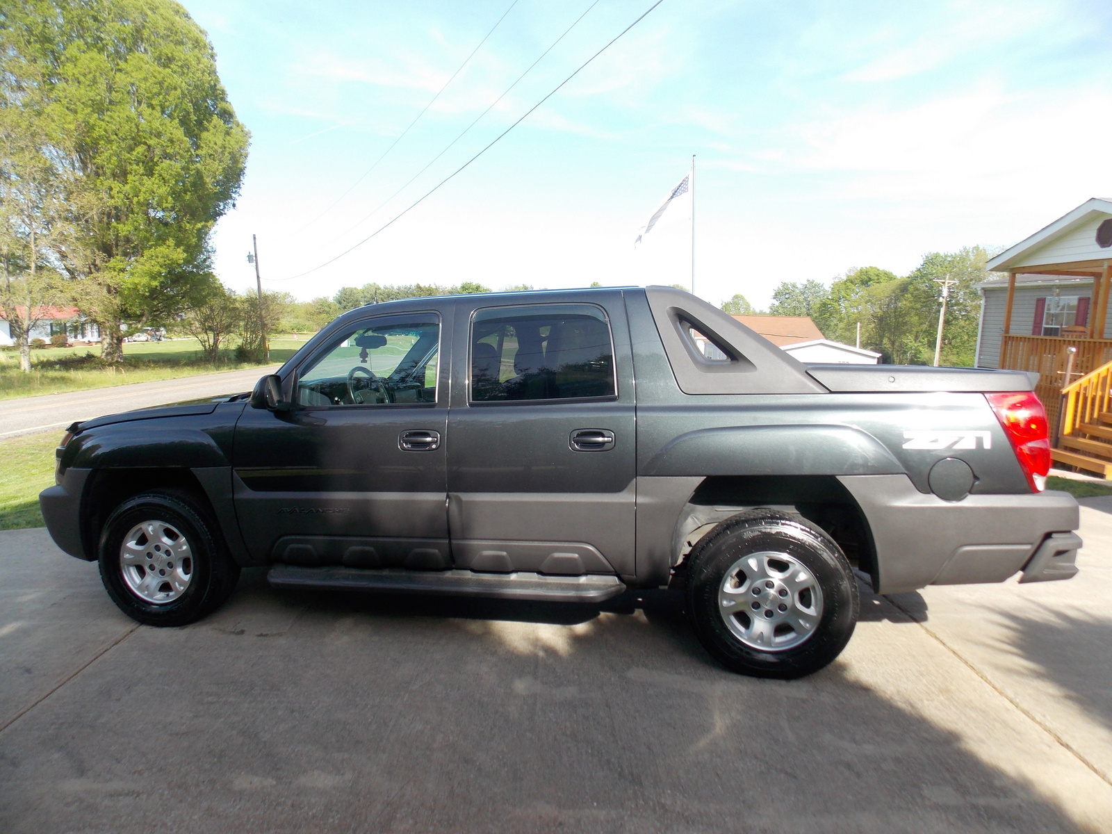 2003 Chevrolet Avalanche Pictures CarGurus