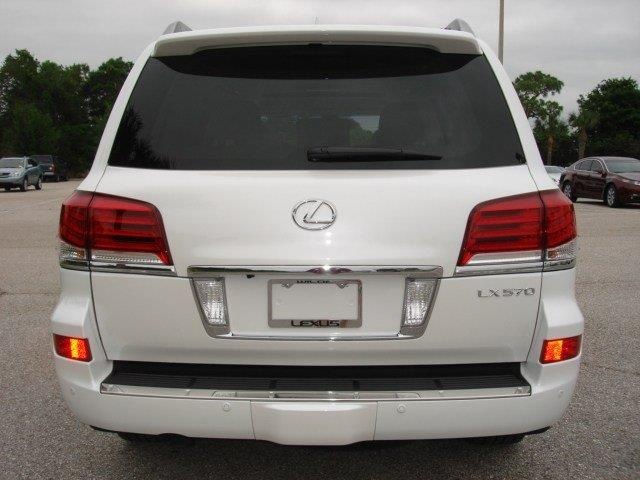 2014 Lexus LX 570