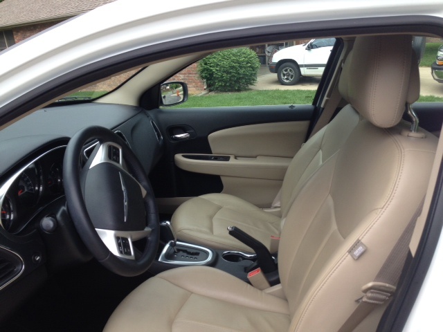 2011 Chrysler 200