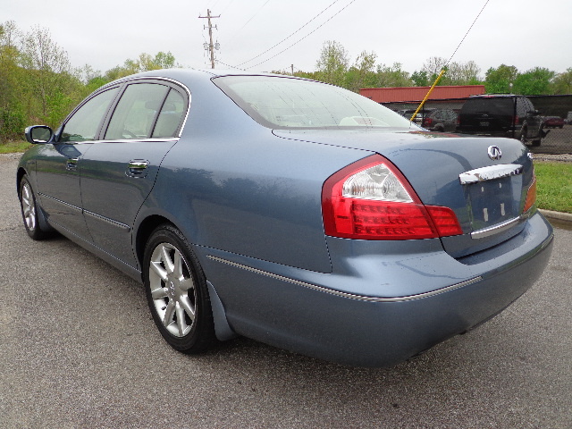 2005 Infiniti Q45