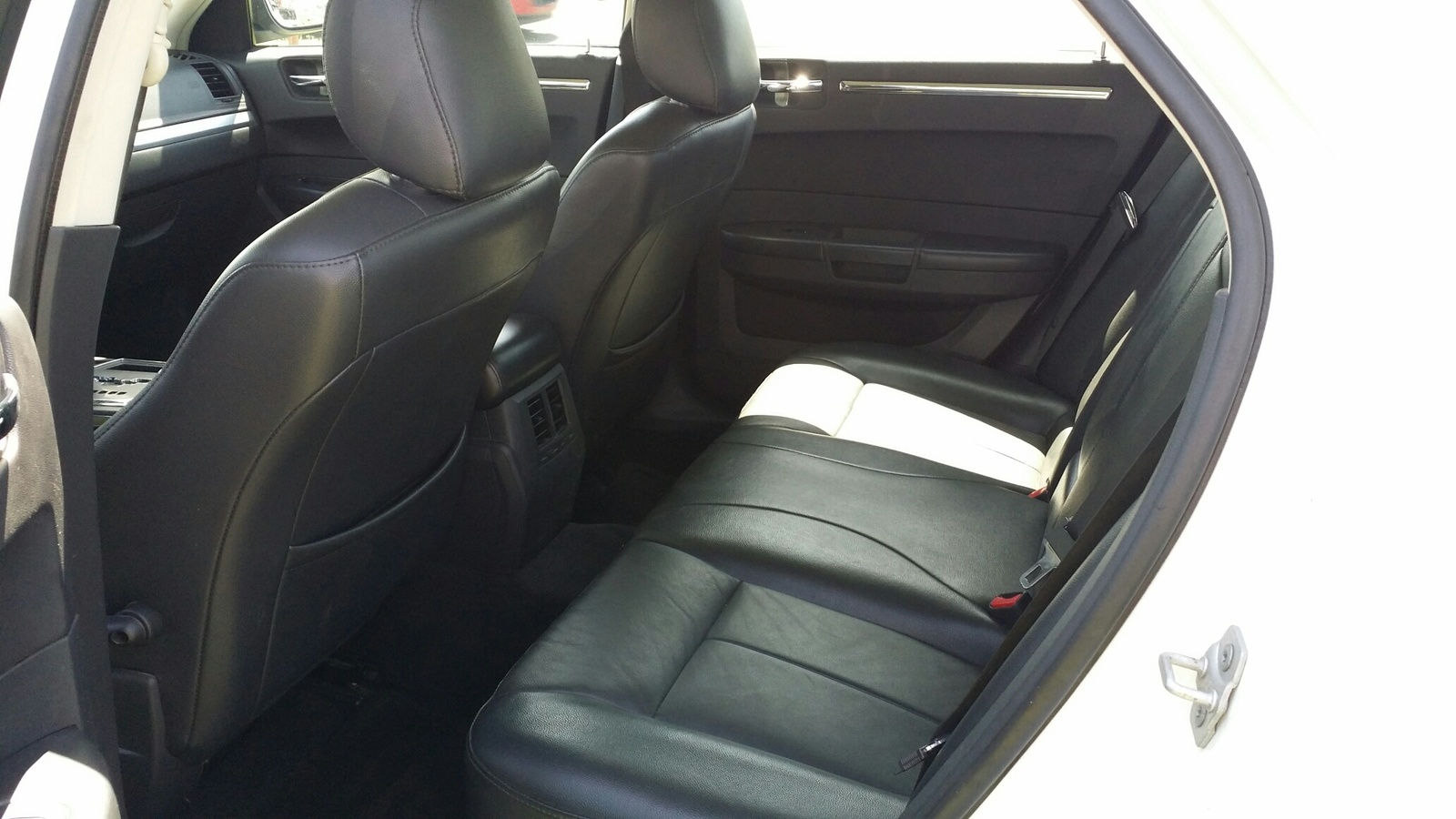 2010 Chrysler 300