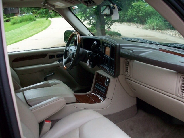 2004 Cadillac Escalade