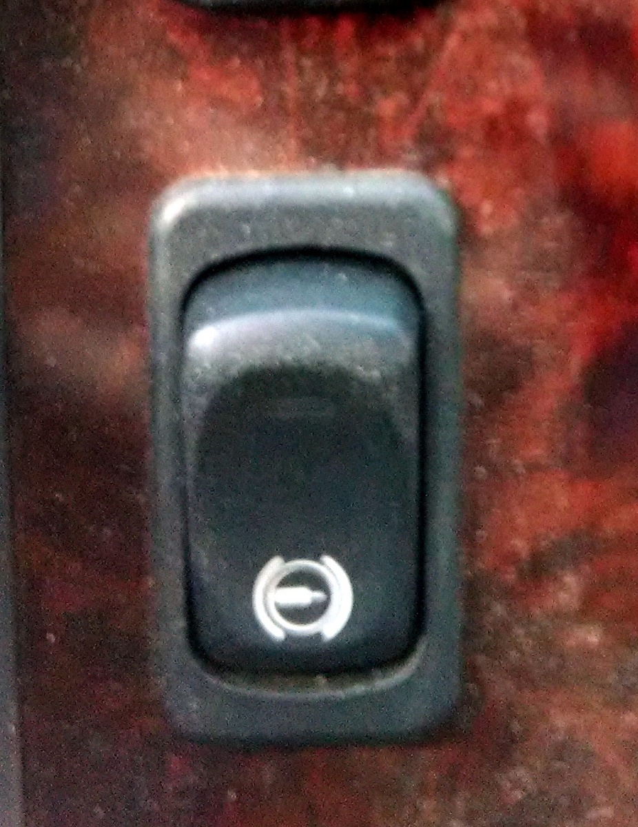 Freightliner Questions - What is this switch for in a Freightliner