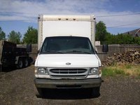 2002 Ford E-350 Overview 2002 Ford E-350 Overview