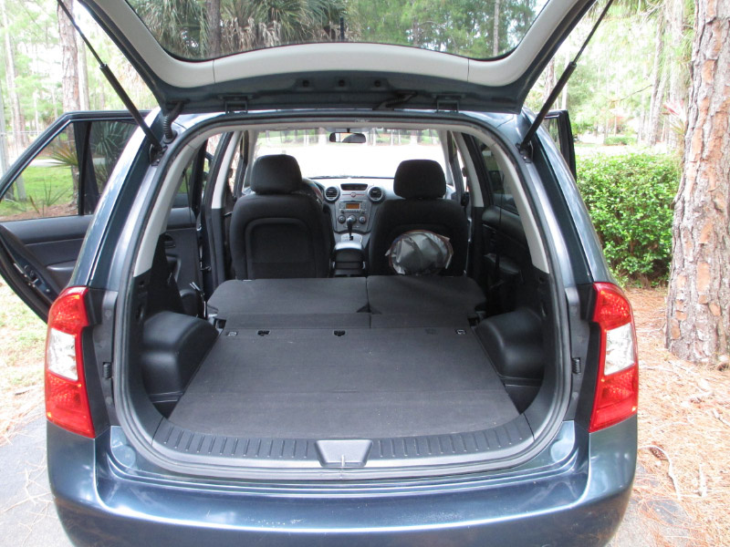 2009 Kia Rondo