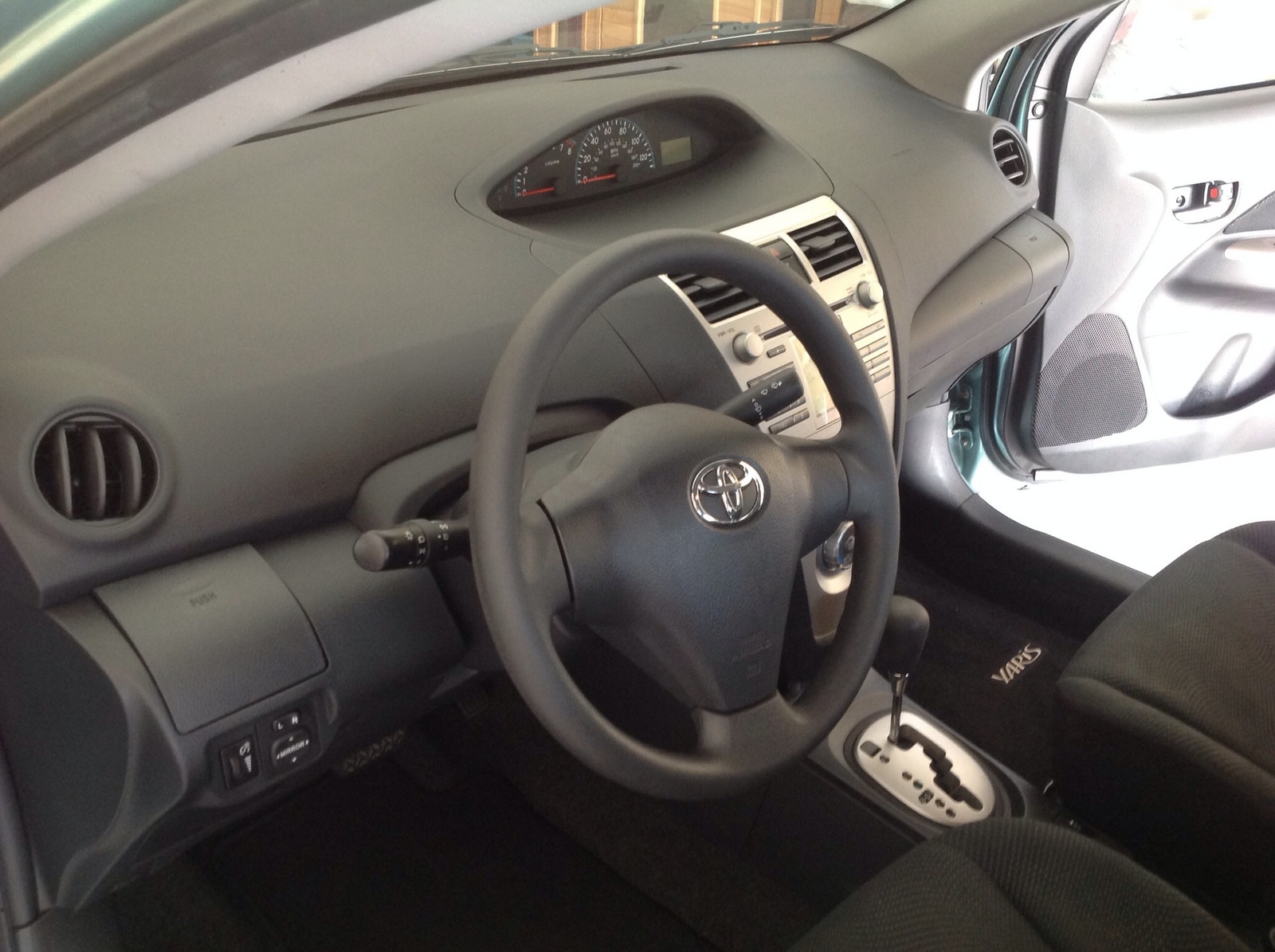 2010 Toyota Yaris