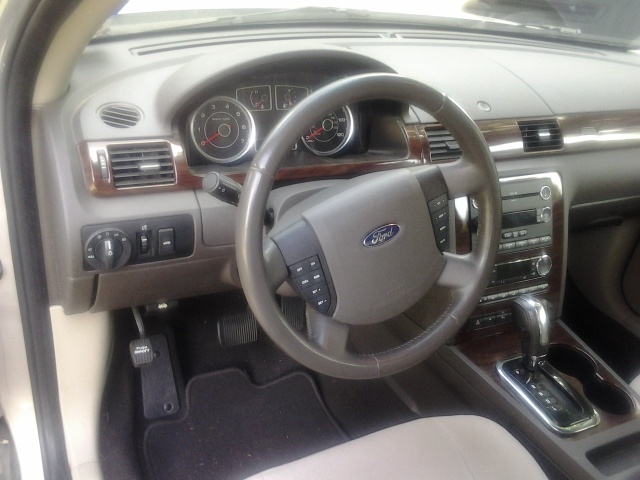 2009 Ford Taurus