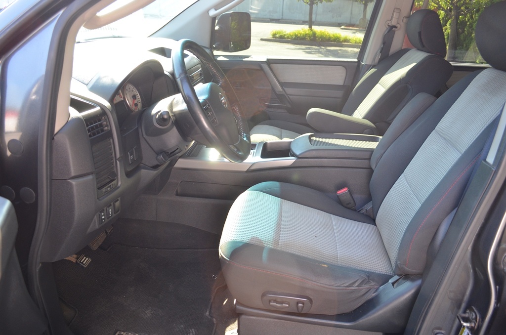 2010 Nissan Titan