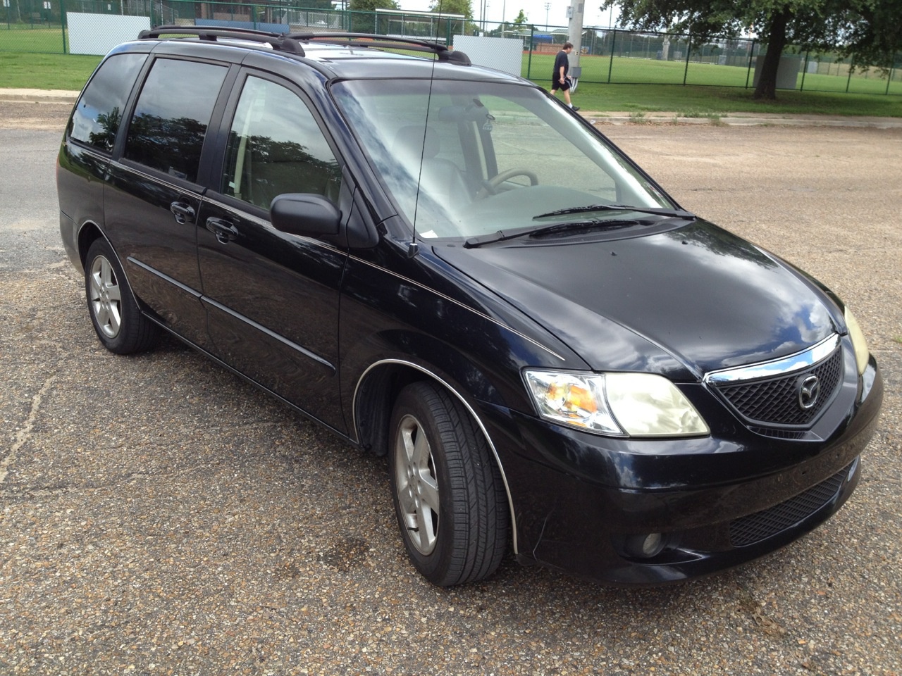2002 Mazda MPV