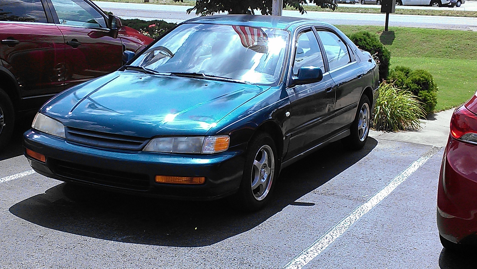 1994 Honda accord trunk space #6