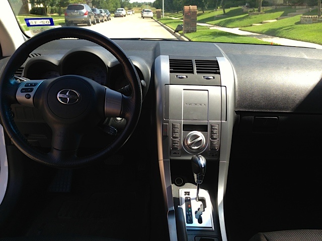 2010 Scion tC
