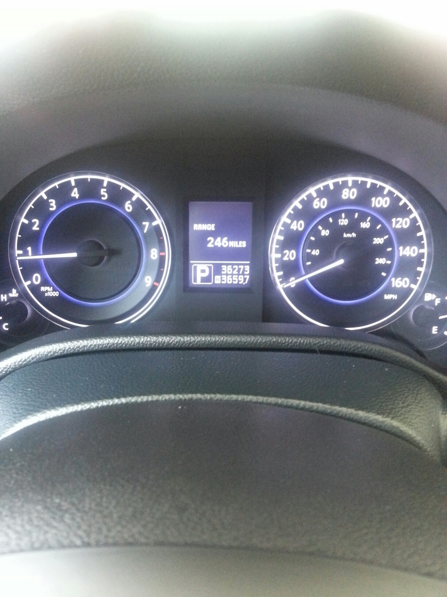 2012 Infiniti G37