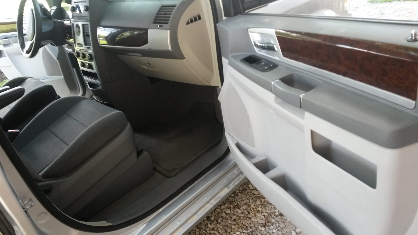 2010 Chrysler Town & Country