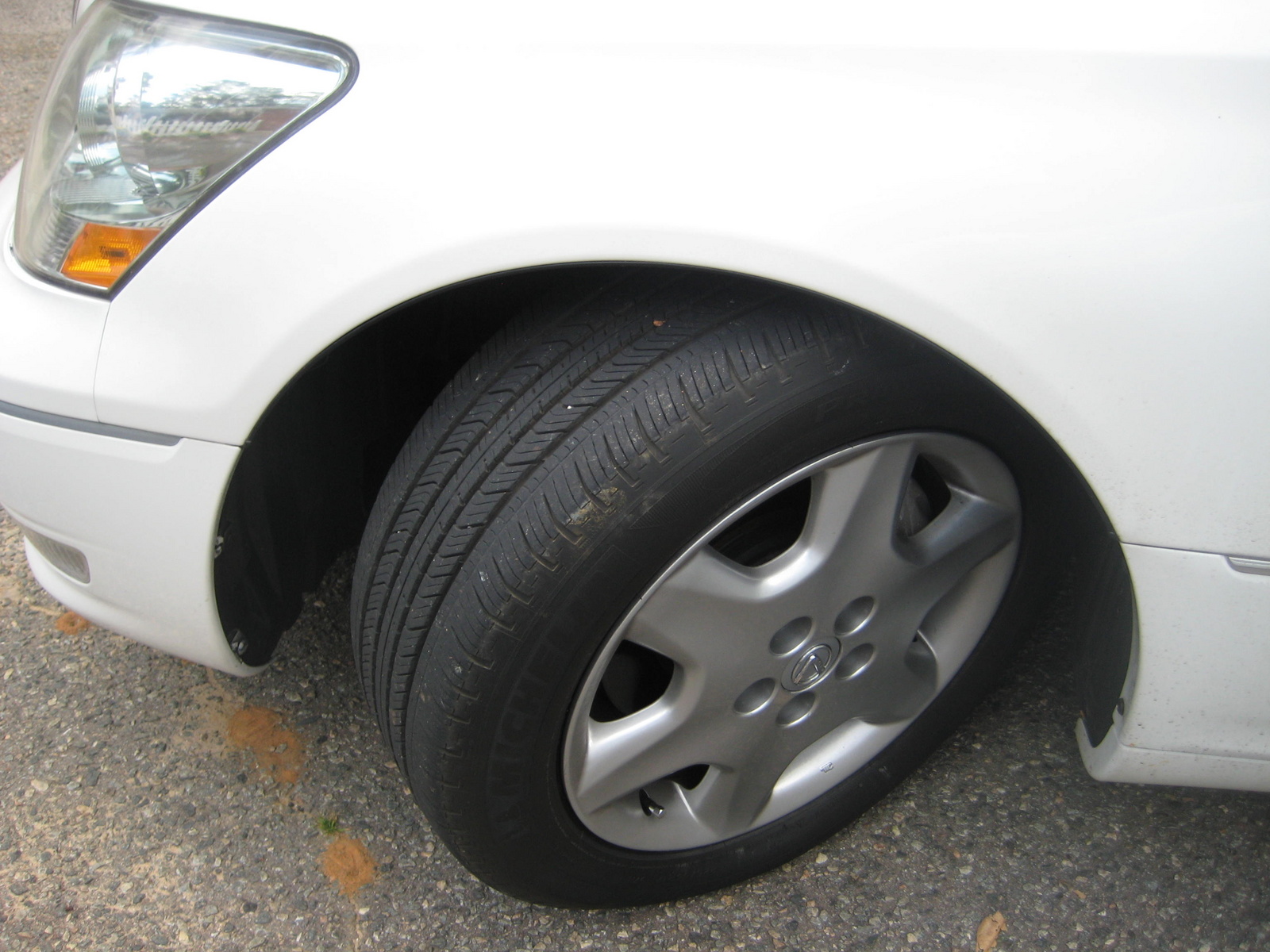 2004 Lexus LS 430