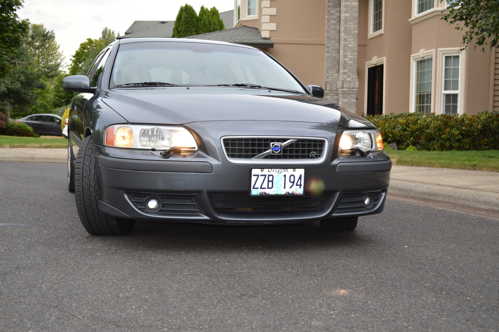 2004 Volvo V70 R
