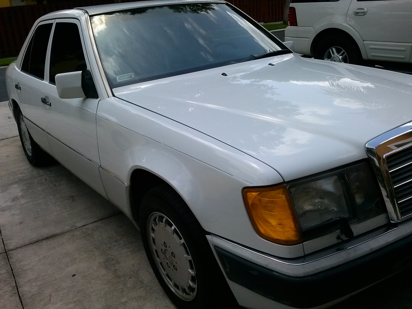 1992 Mercedes-Benz 300-Class