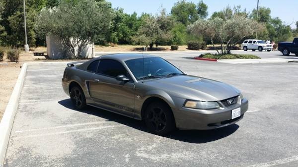 2002 Ford Mustang