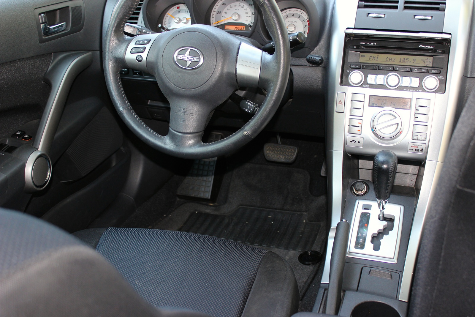 2010 Scion tC