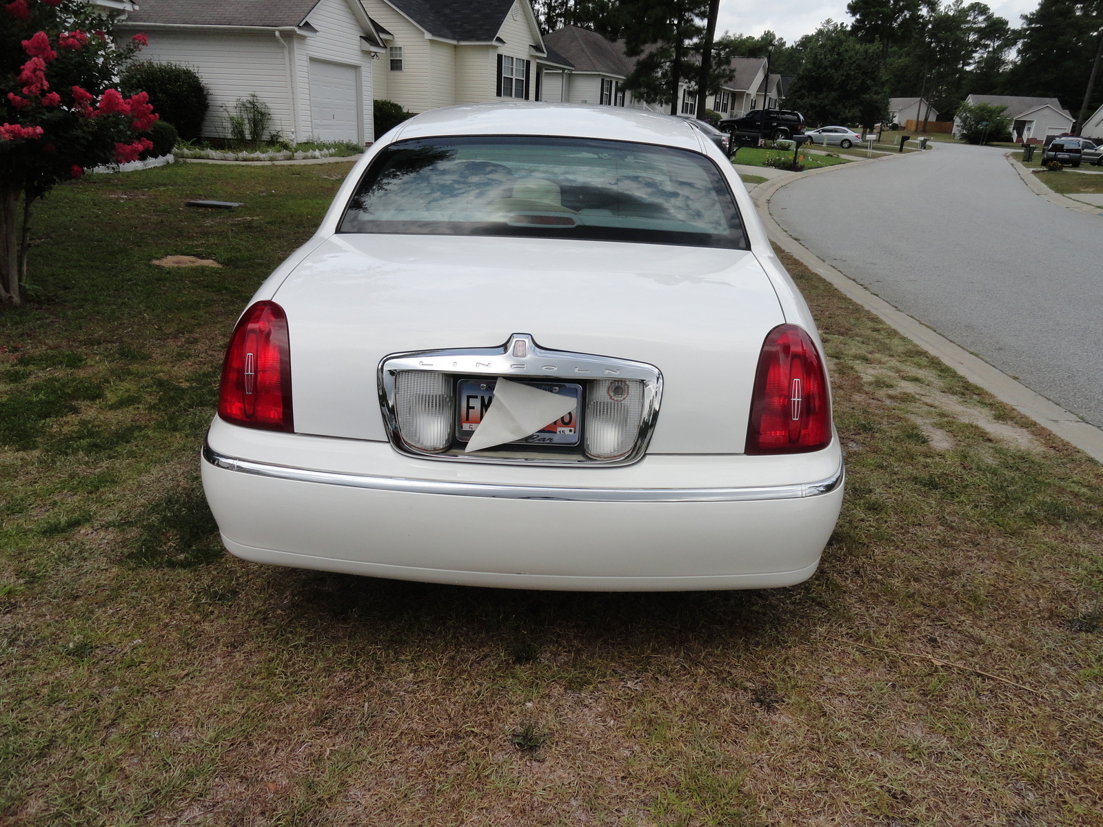 2002 Lincoln Town Car