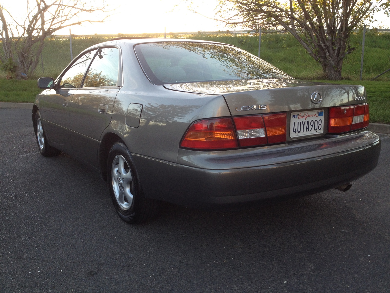 1999 Lexus ES 300