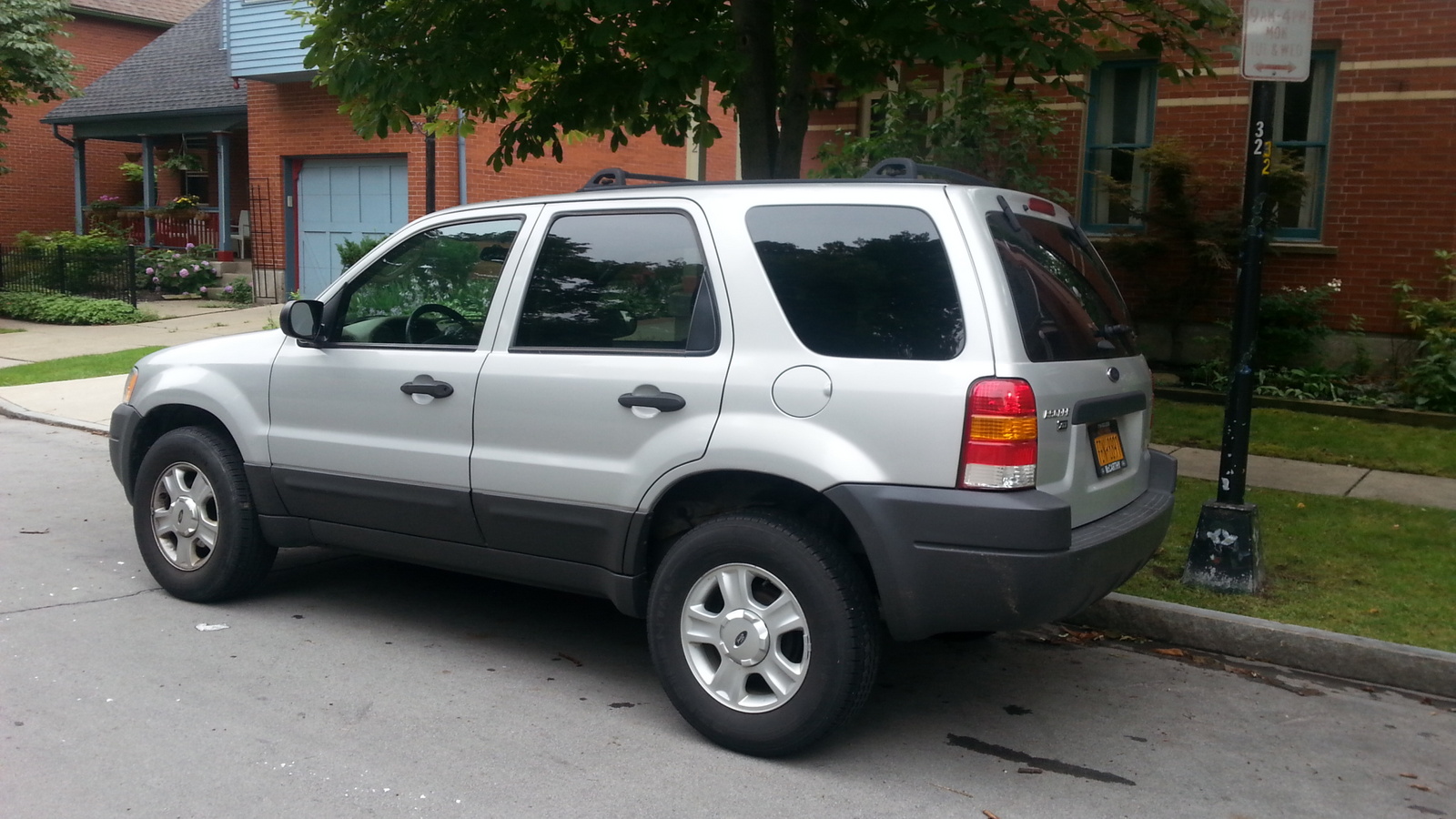 2004 Ford Escape