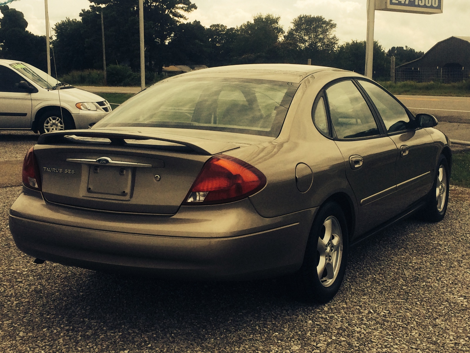 2002 Ford Taurus