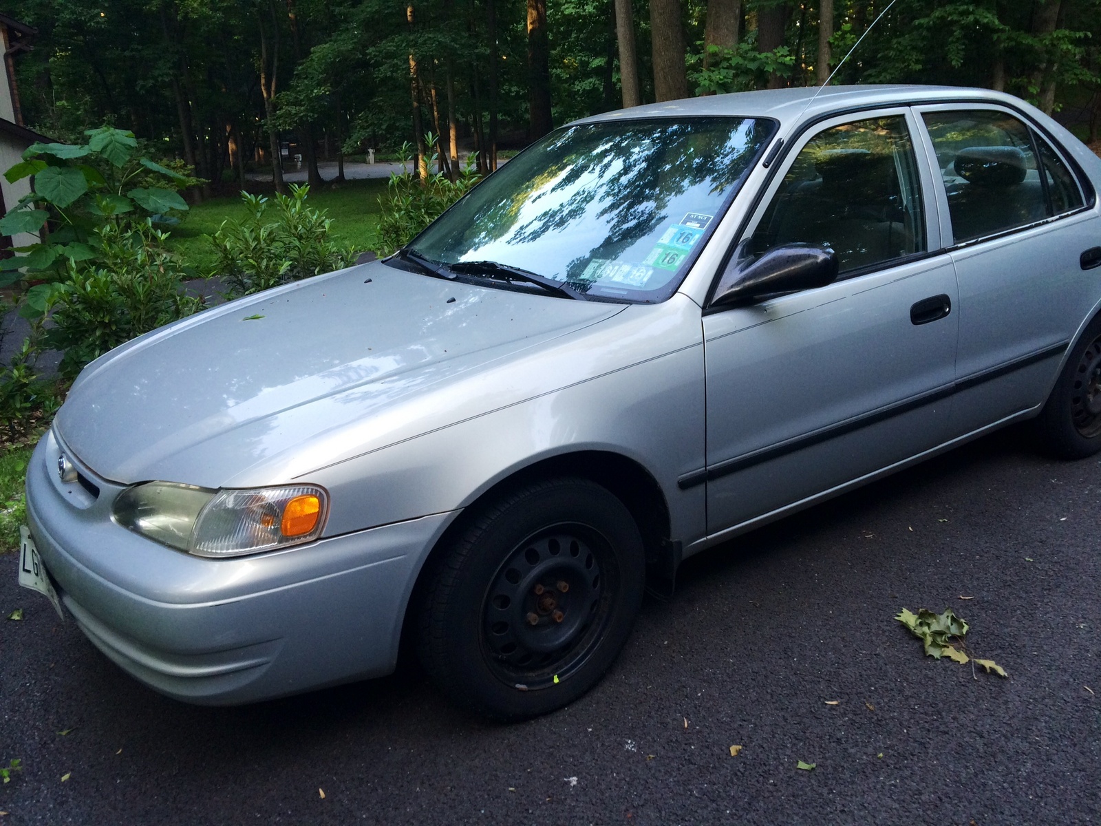 2000 Toyota Corolla