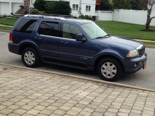2003 Lincoln Aviator