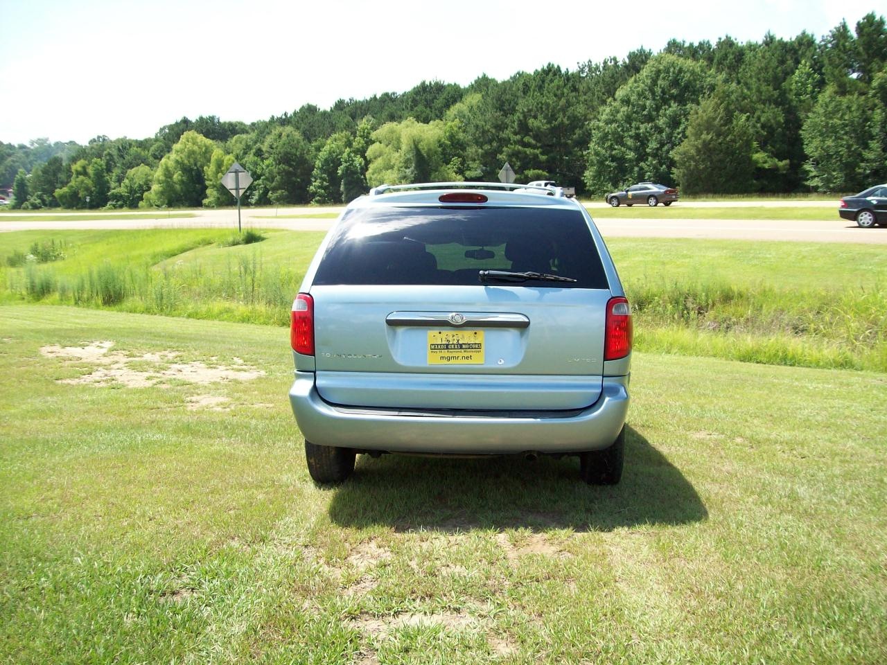 2003 Chrysler Town & Country
