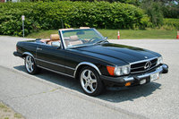 1988 Mercedes-Benz 560-Class Overview 1988 Mercedes-Benz 560-Class Overview