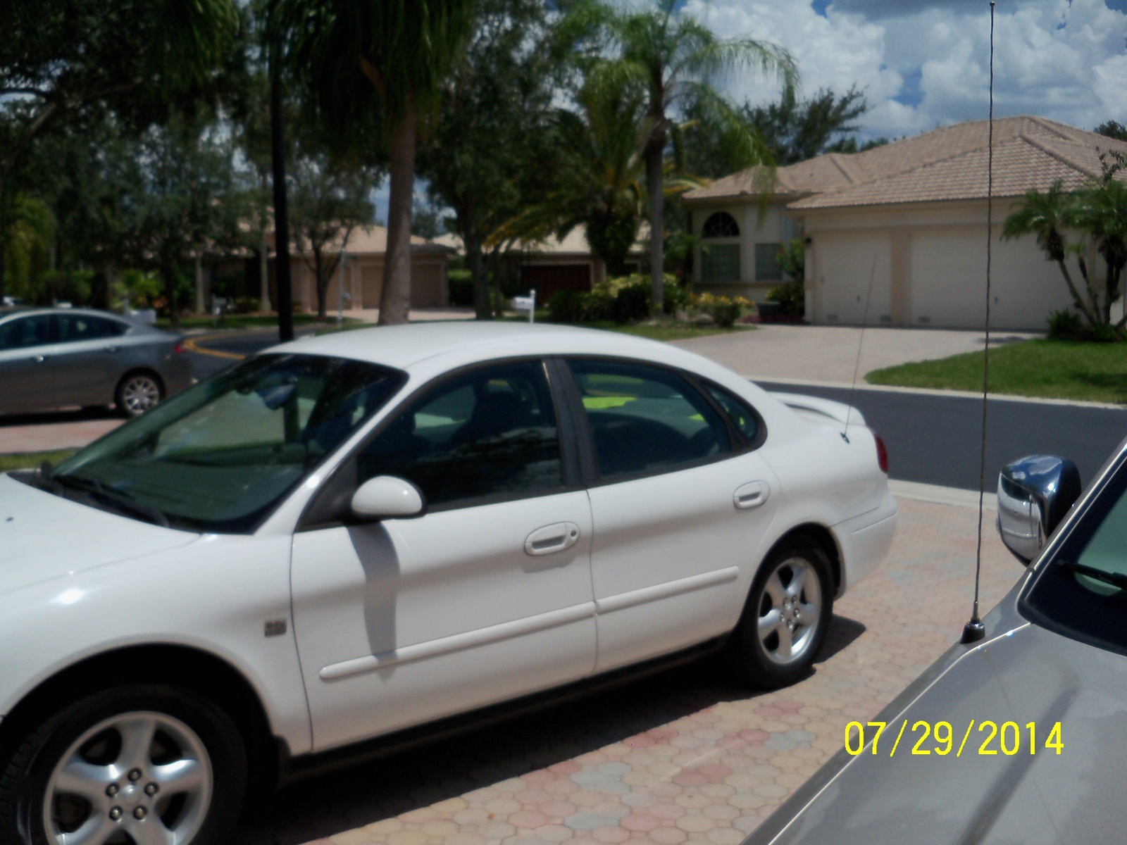 2002 Ford Taurus