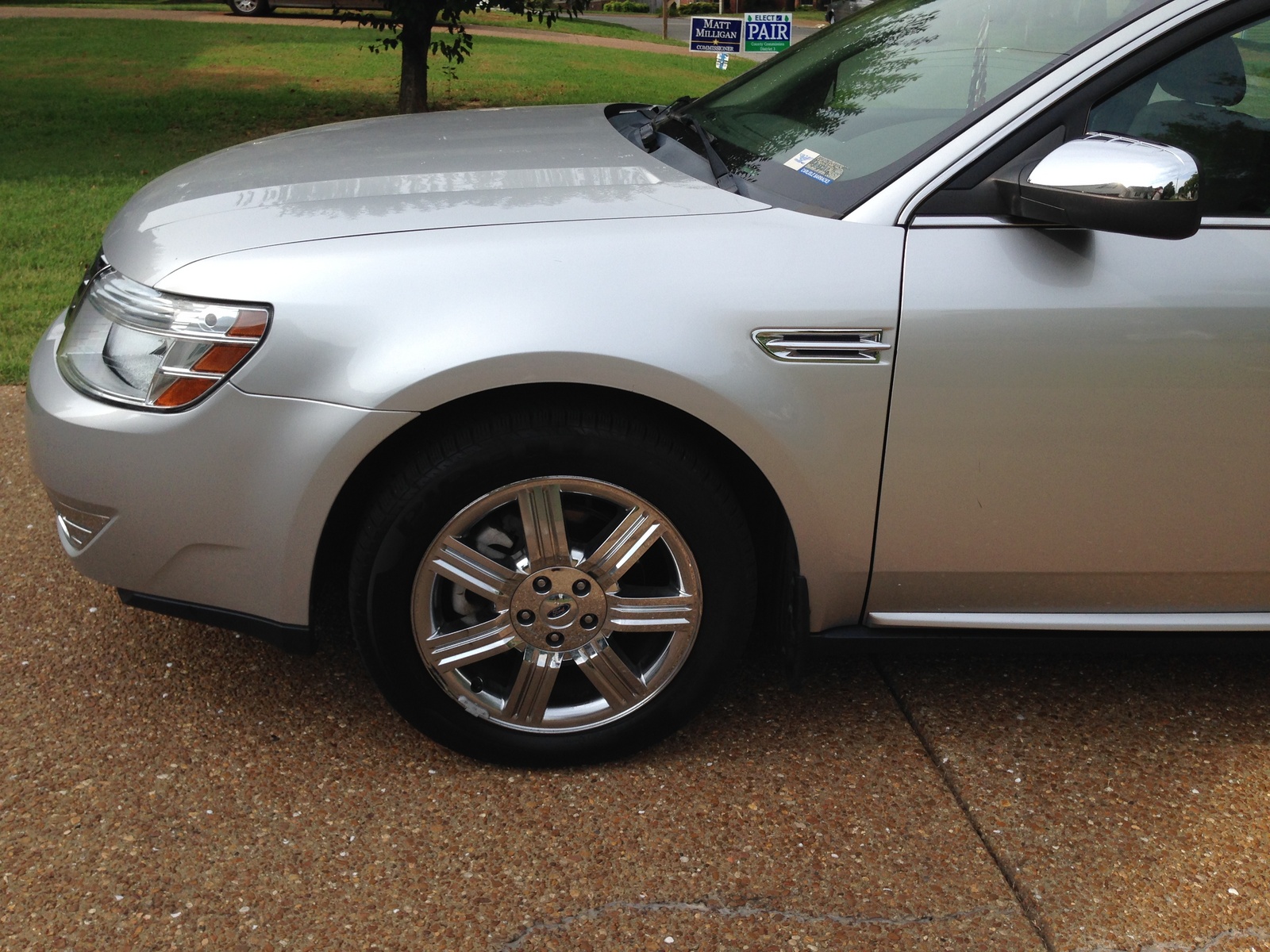 2009 Ford Taurus
