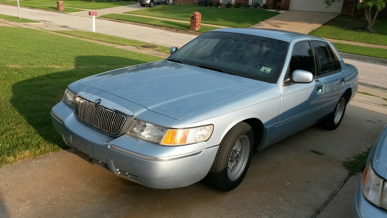 2000 Mercury Grand Marquis Pictures CarGurus
