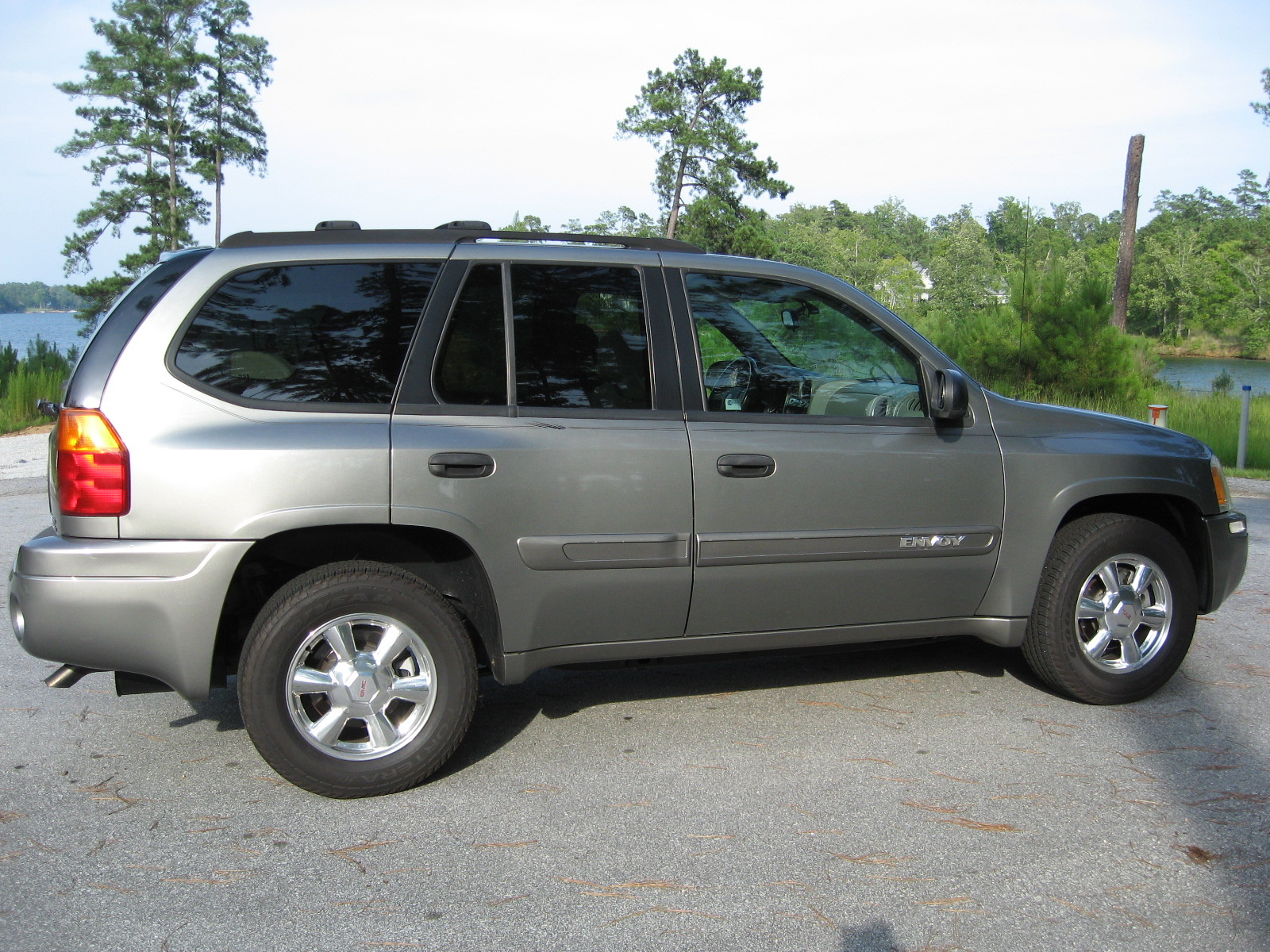 2005 Gmc envoy towing specs #3