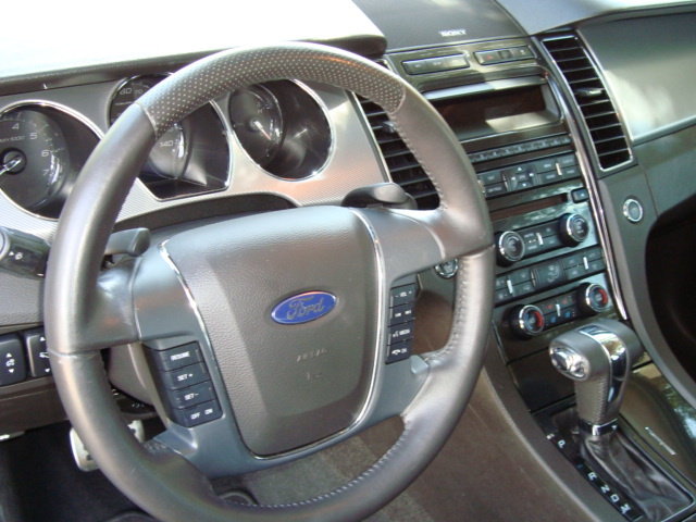 2010 Ford Taurus