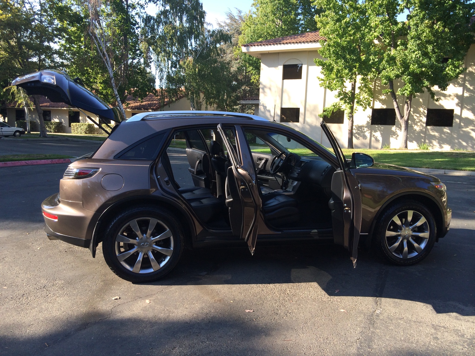 2005 Infiniti FX45