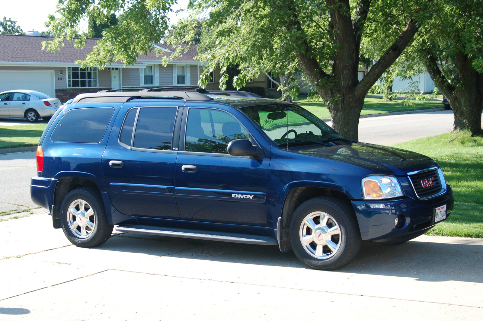 2003 Gmc envoy xl towing #1