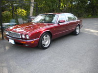 1995 Jaguar XJR Overview 1995 Jaguar XJR Overview