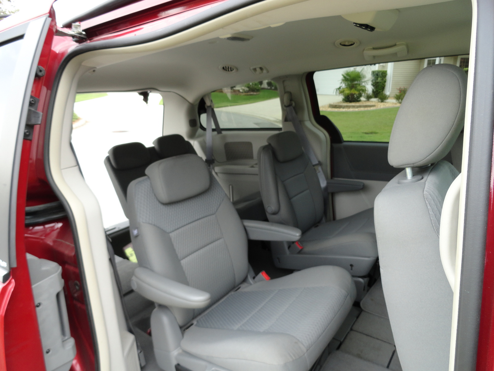 2009 Chrysler Town Amp Country Pictures Cargurus