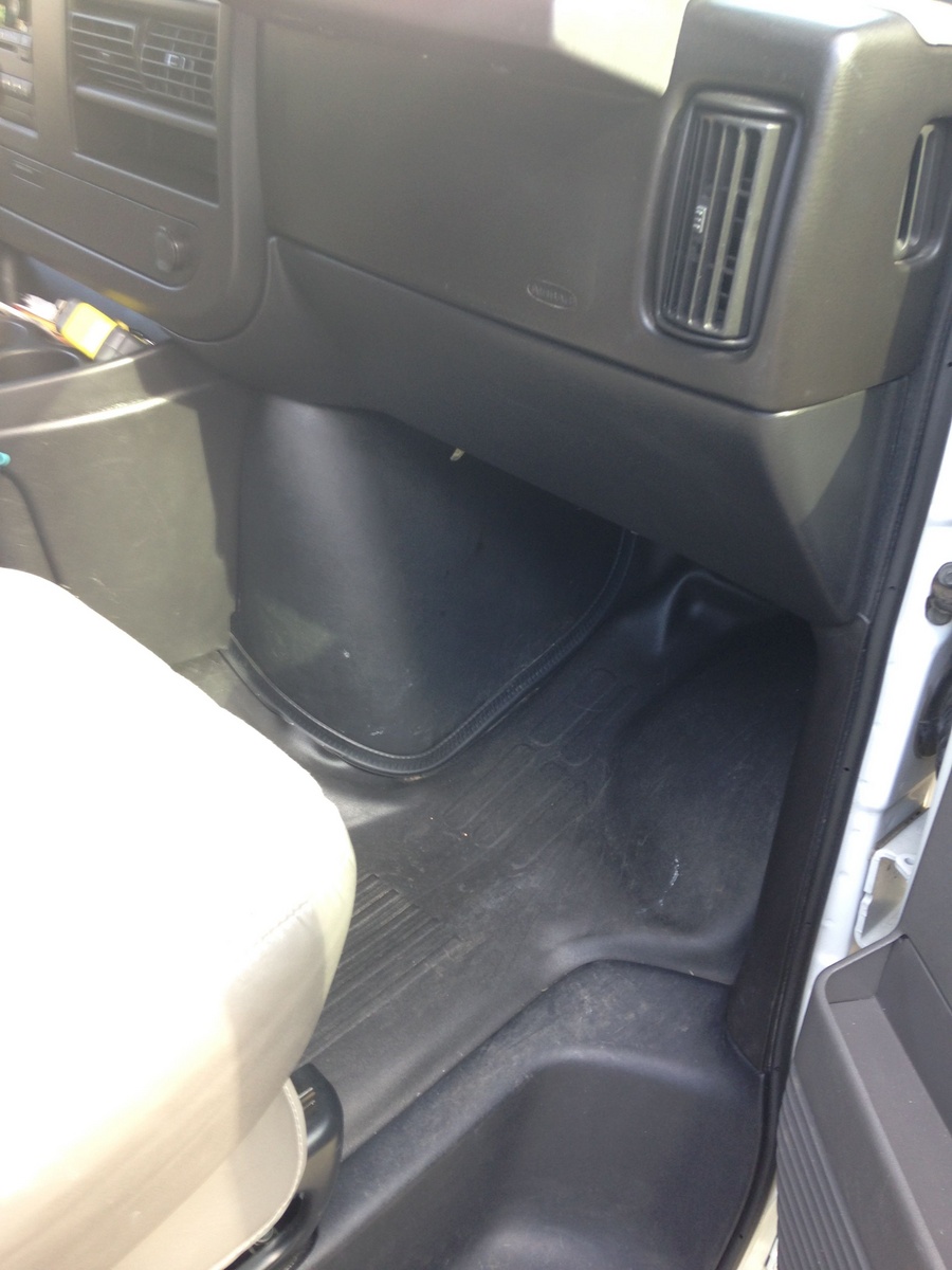 2009 GMC Savana Cargo
