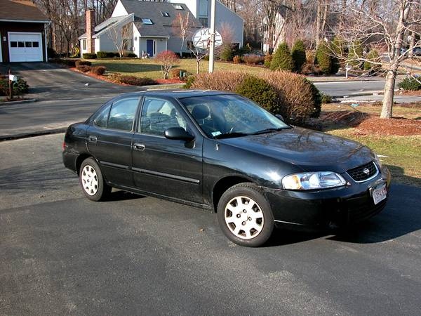 Nissan sentra 2002 overview