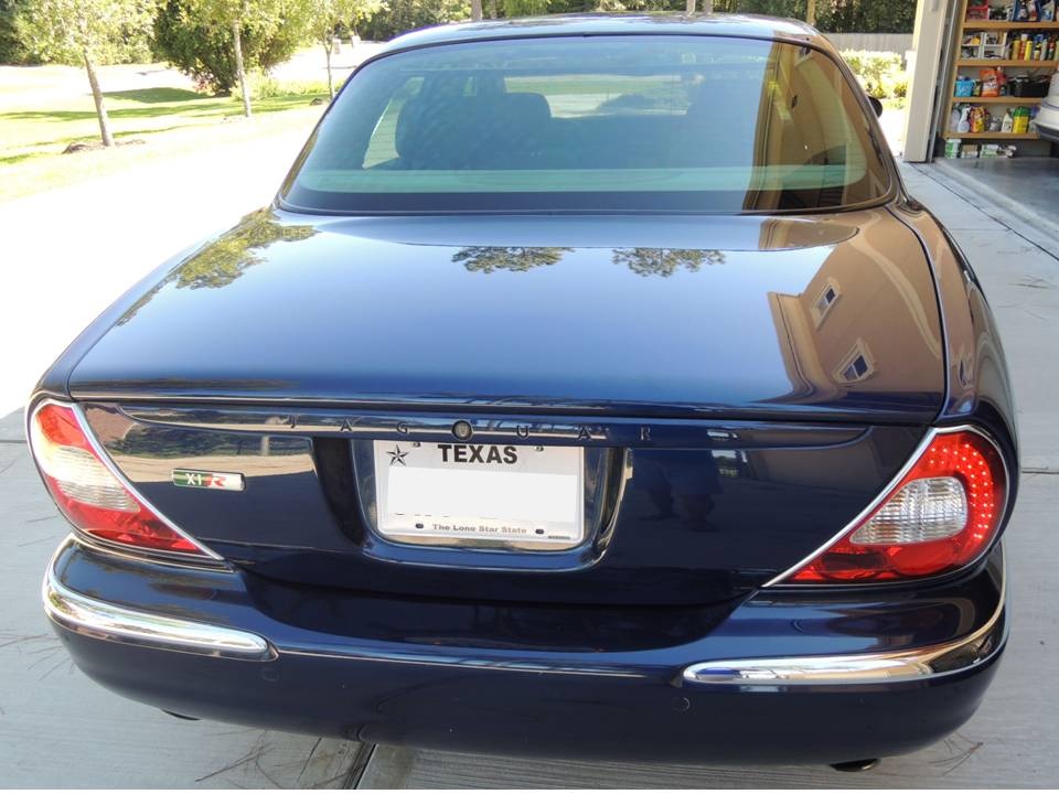 2005 Jaguar XJR