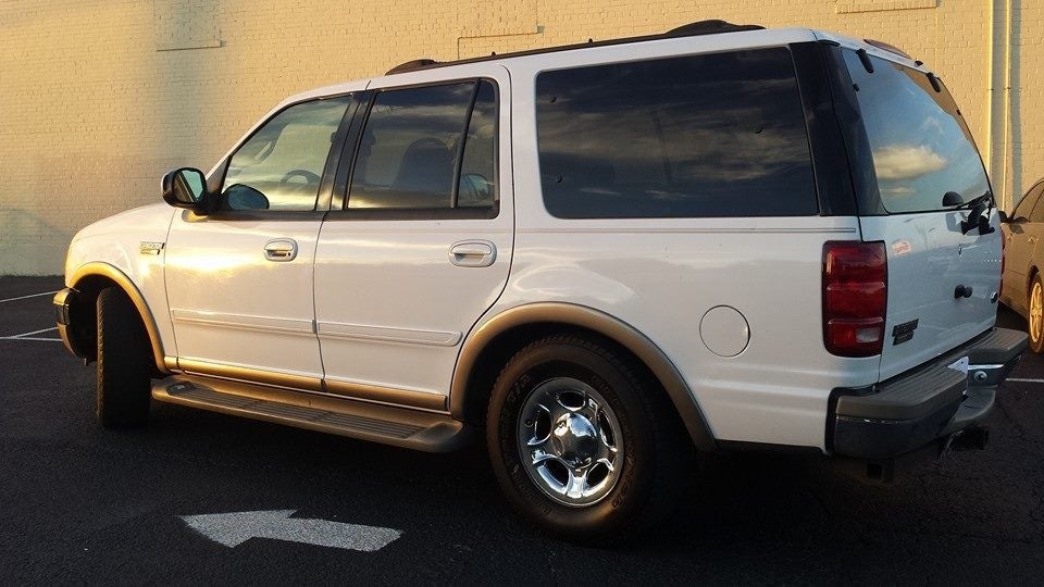 2001 Ford expedition eddie bauer towing capacity #9