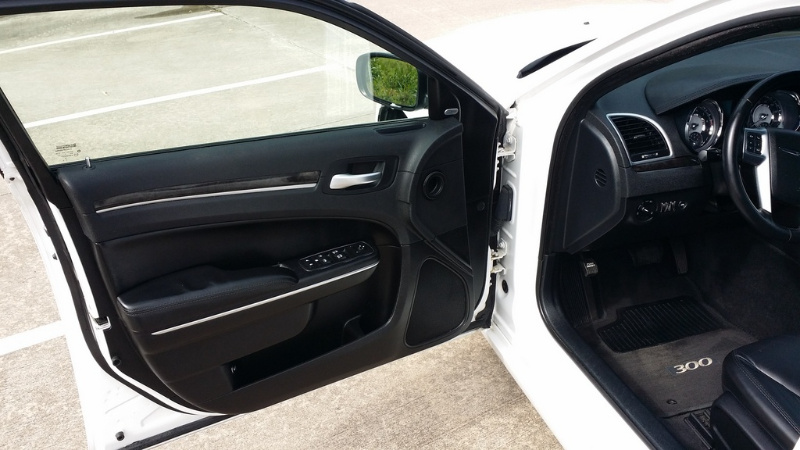 2011 Chrysler 300