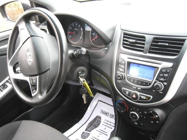 2012 Hyundai Accent