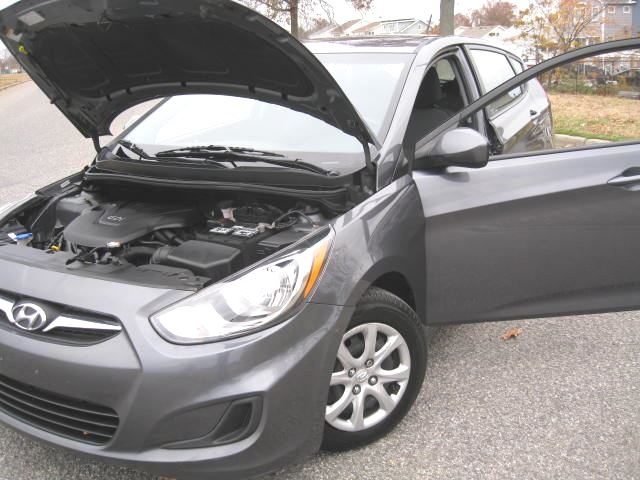 2012 Hyundai Accent